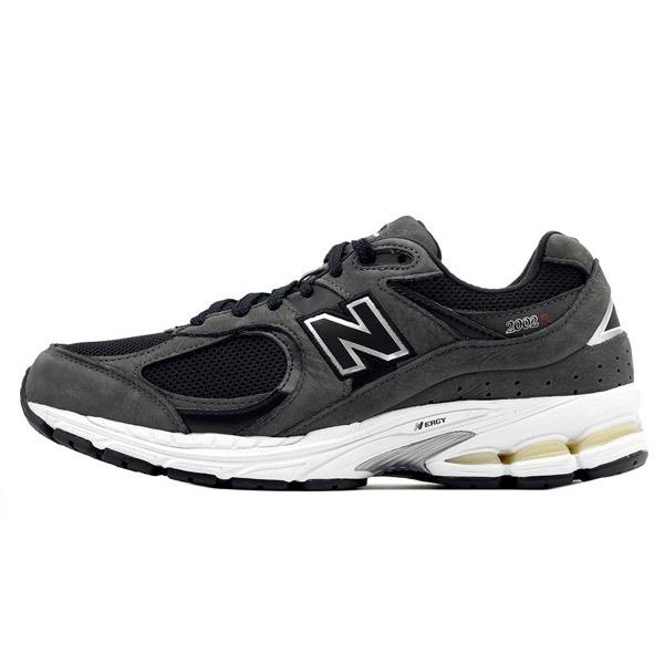 کفش مخصوص دویدن مردانه نیو بالانس مدل New balance 2002 R